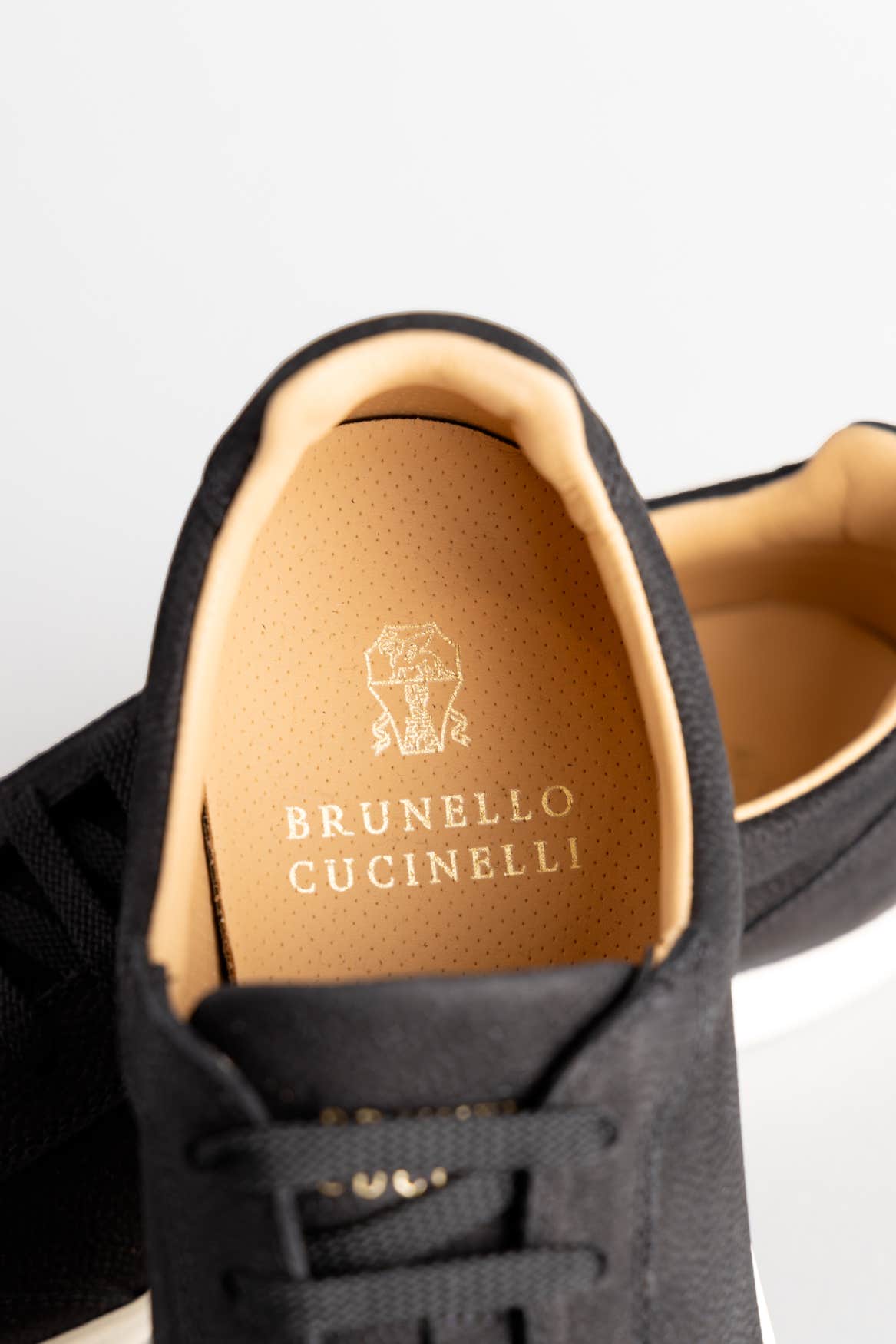 BLACK GRAINED CALFSKIN SNEAKERS