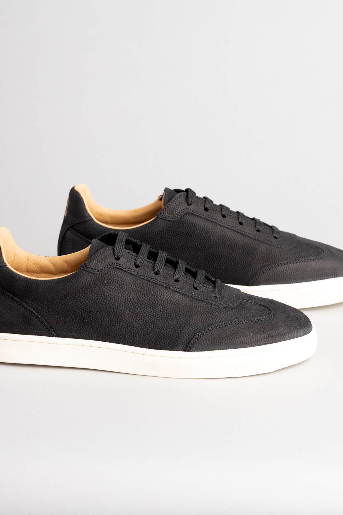 BLACK GRAINED CALFSKIN SNEAKERS