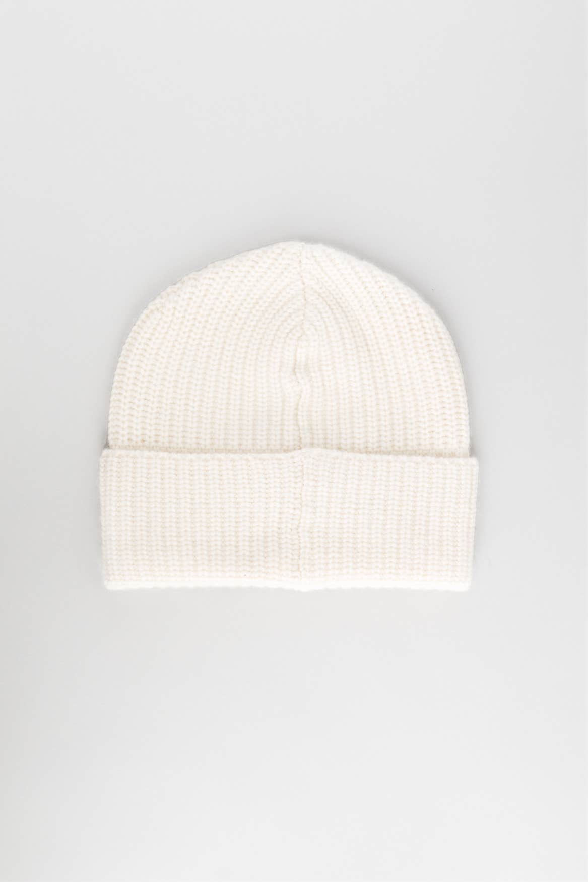 CREAM KNIT BEANIE