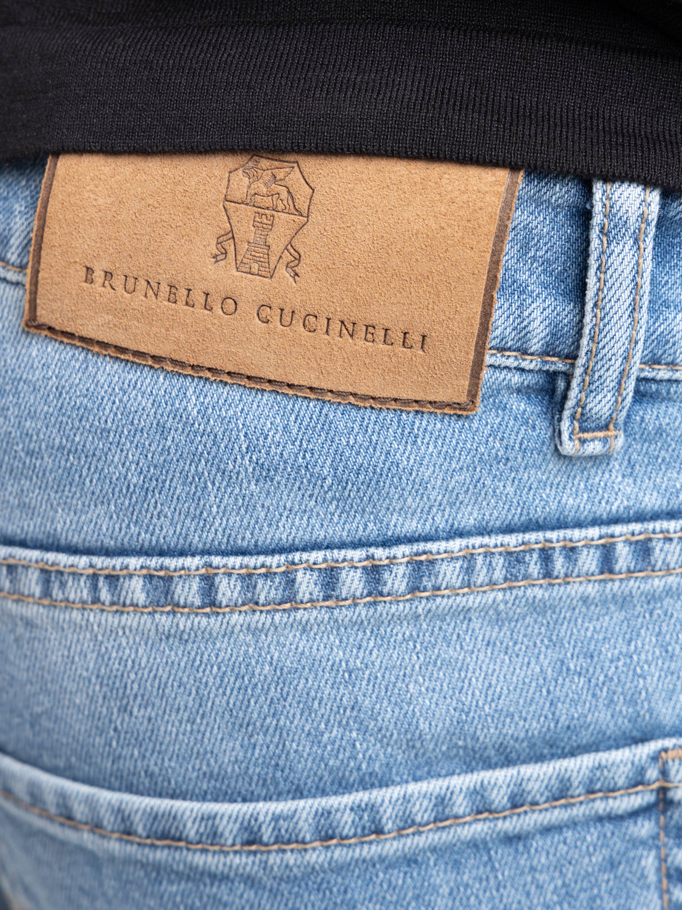Mid-Rise Straight Blue Jean