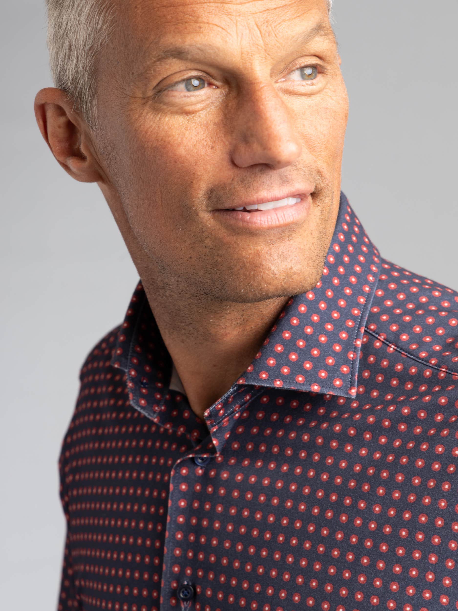 Navy/Red Patterned Dress Shirt