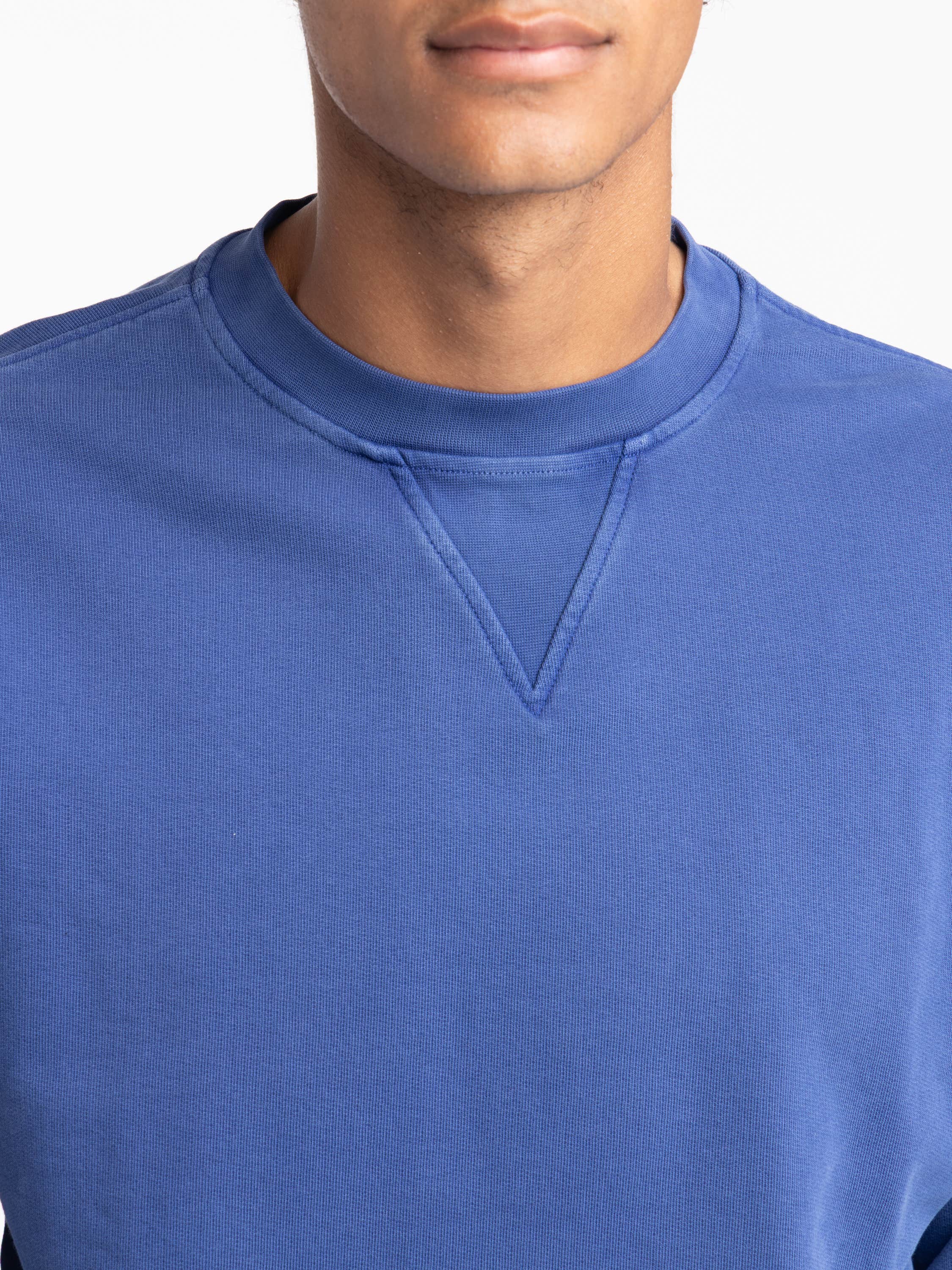 Vintage Wash Sweatshirt in Reflex Blue