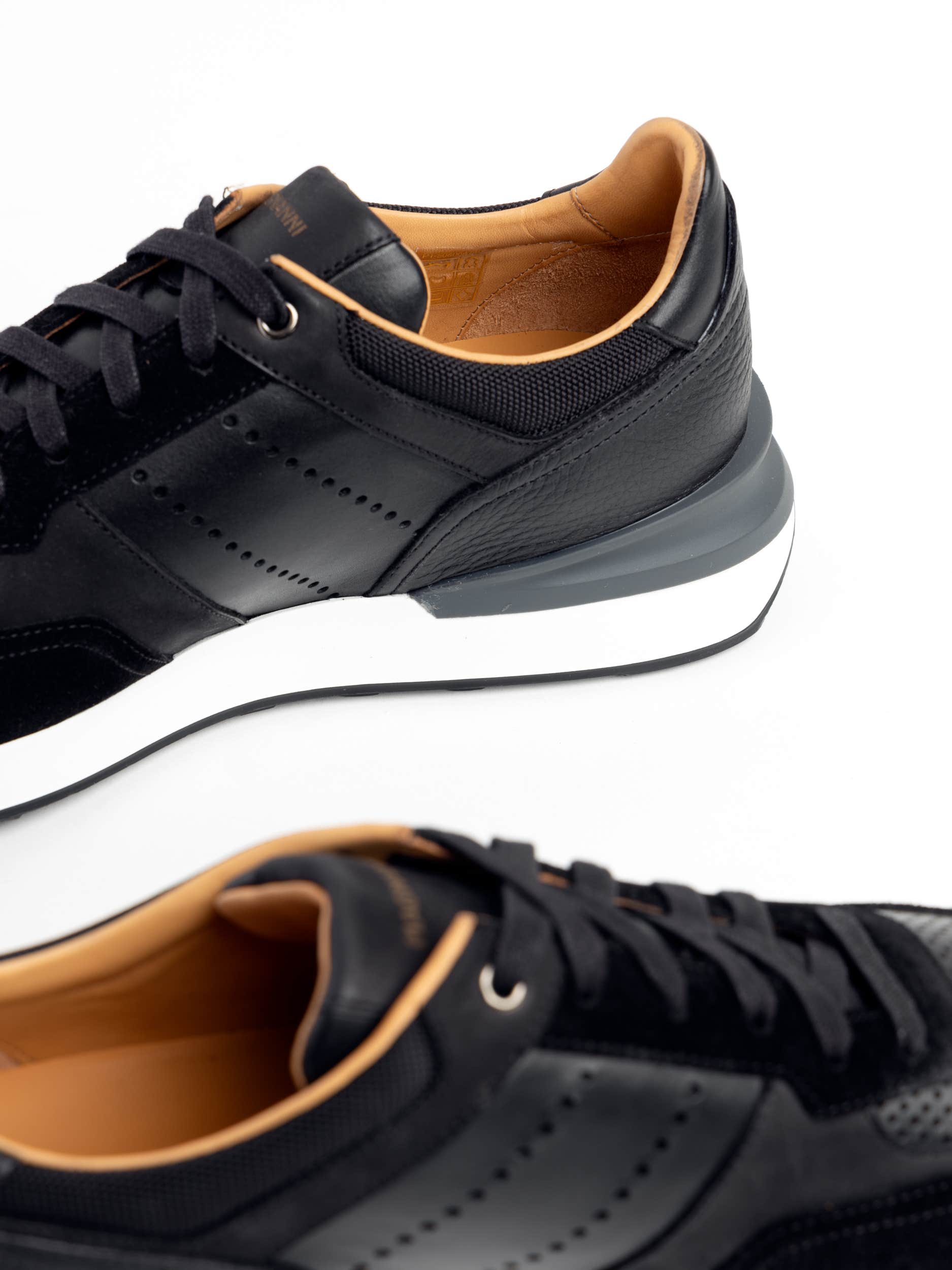 Black Sona Sneaker