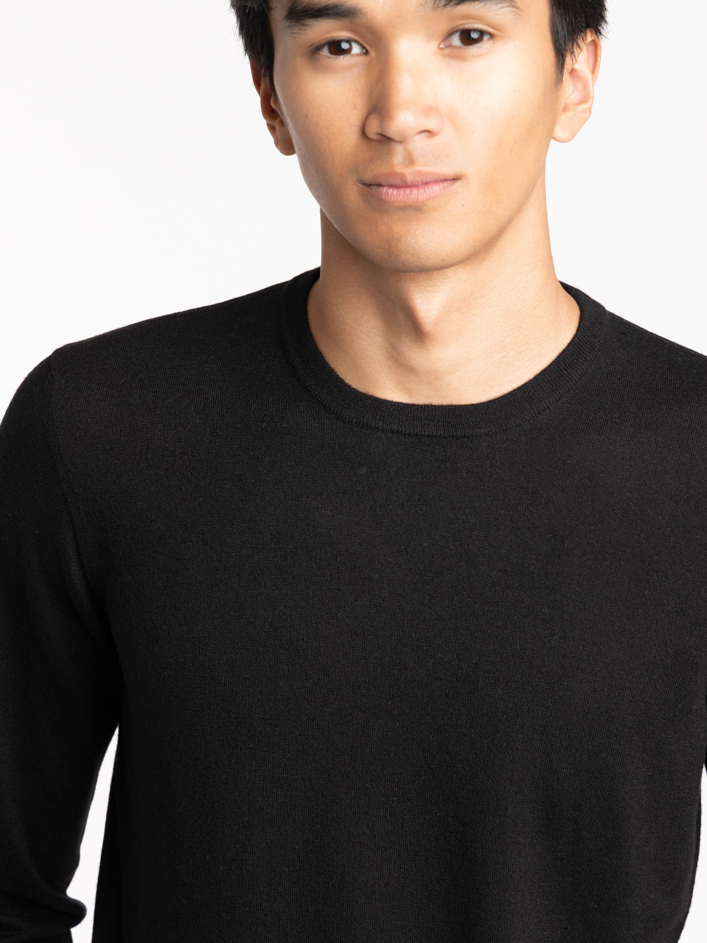 Black Cashmere Longsleeve Crewneck Sweater