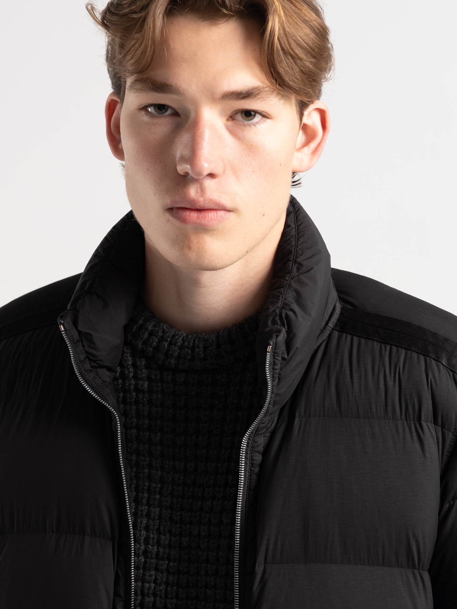 Seamless Tunnel Down Nylon Puffer Jacket
