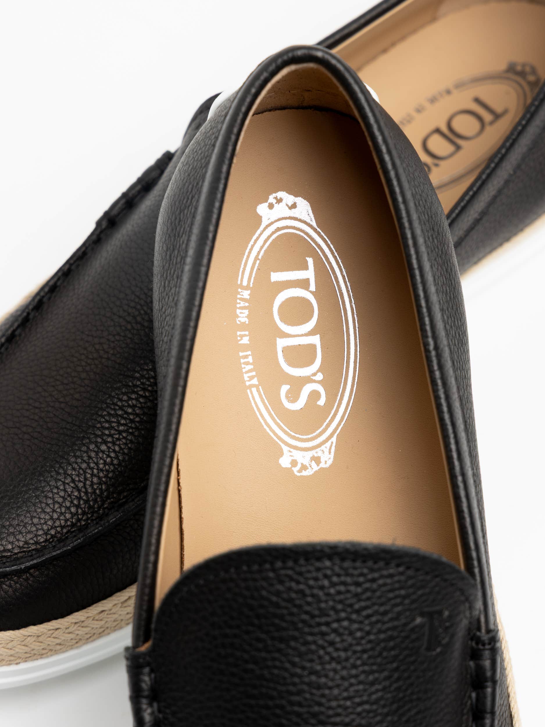 Black Leather Raffia Loafer