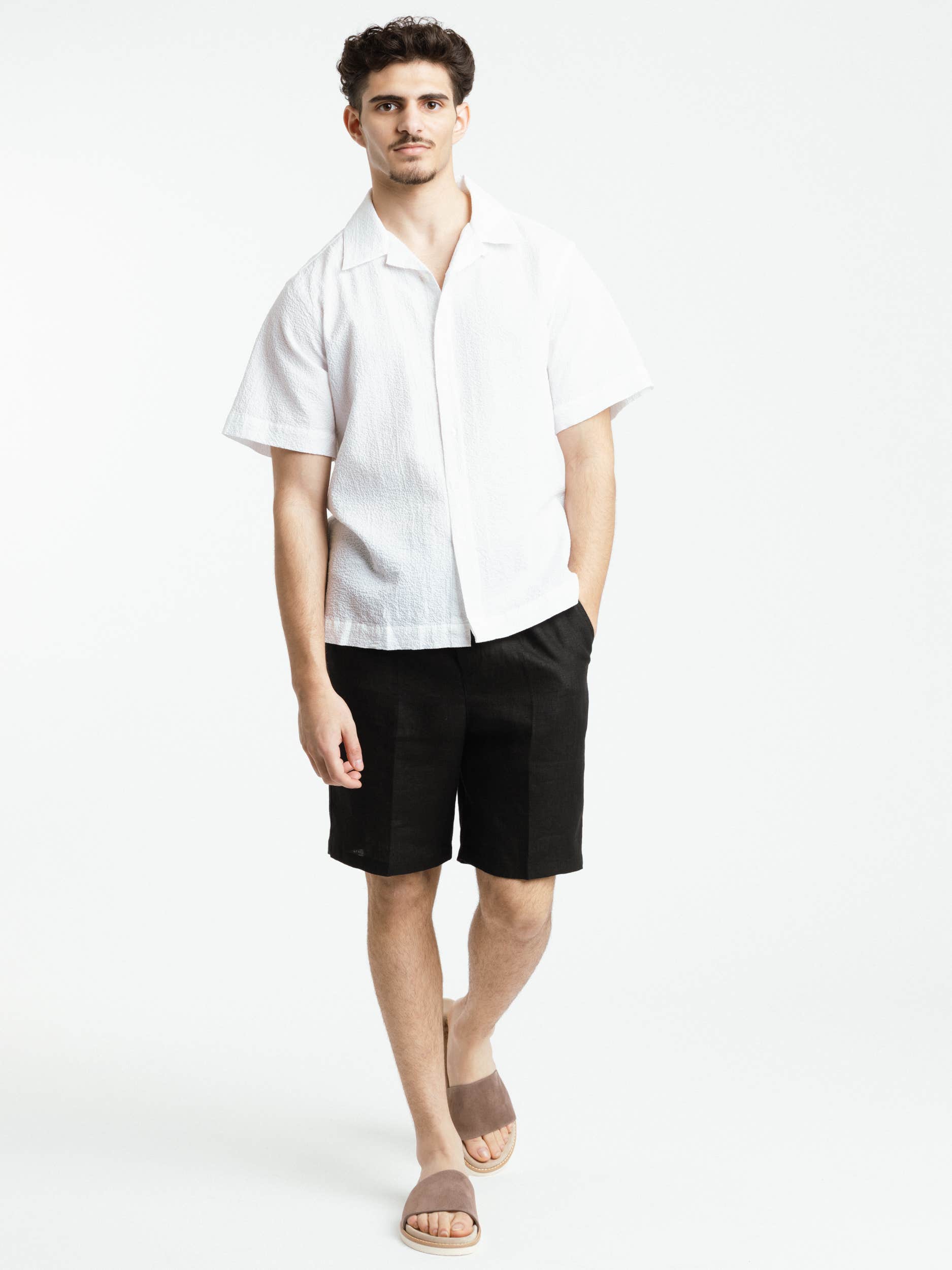 Short Sleeve Seersucker Shirt In White