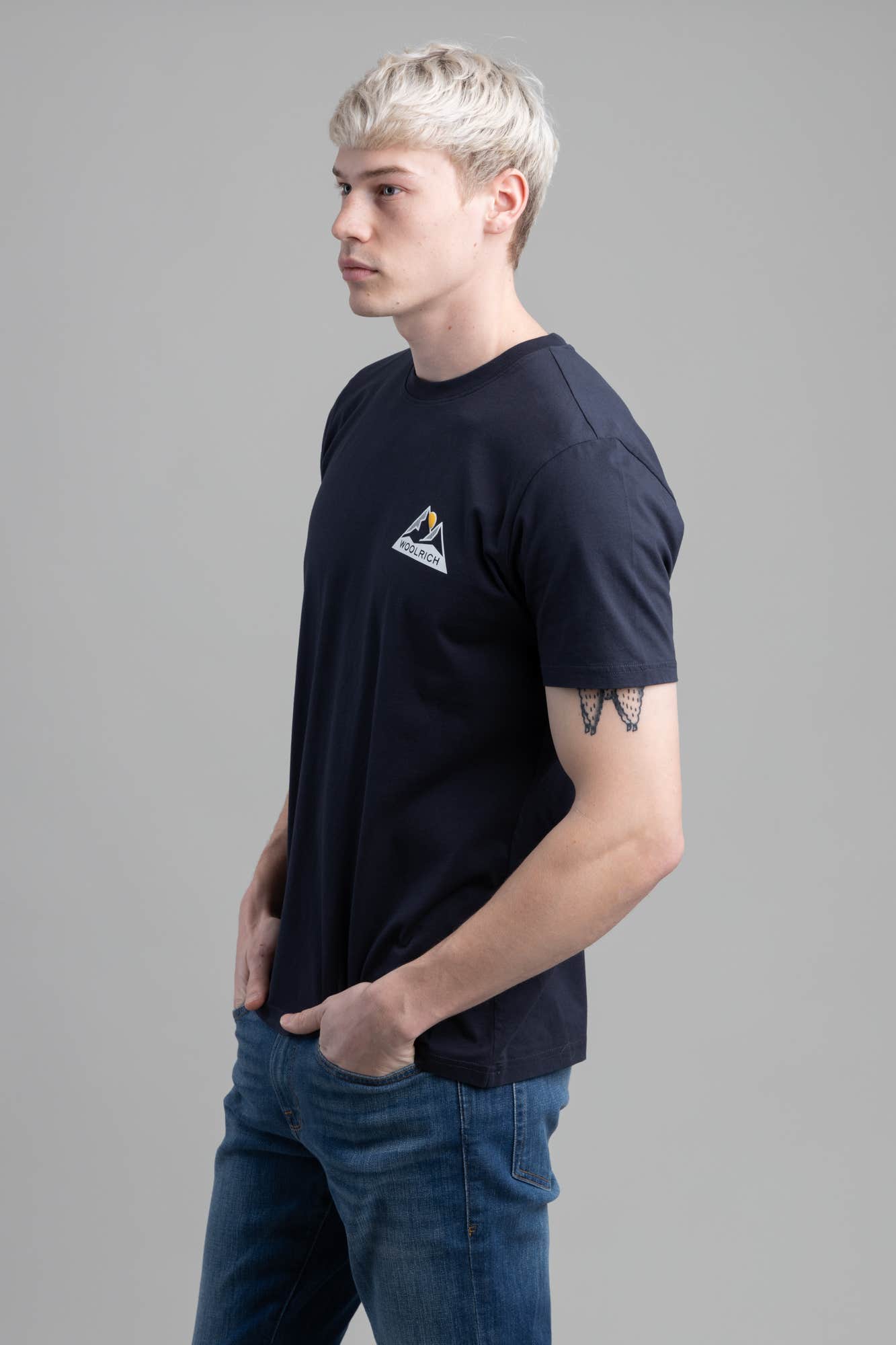 T-Shirt with Mountain Logo