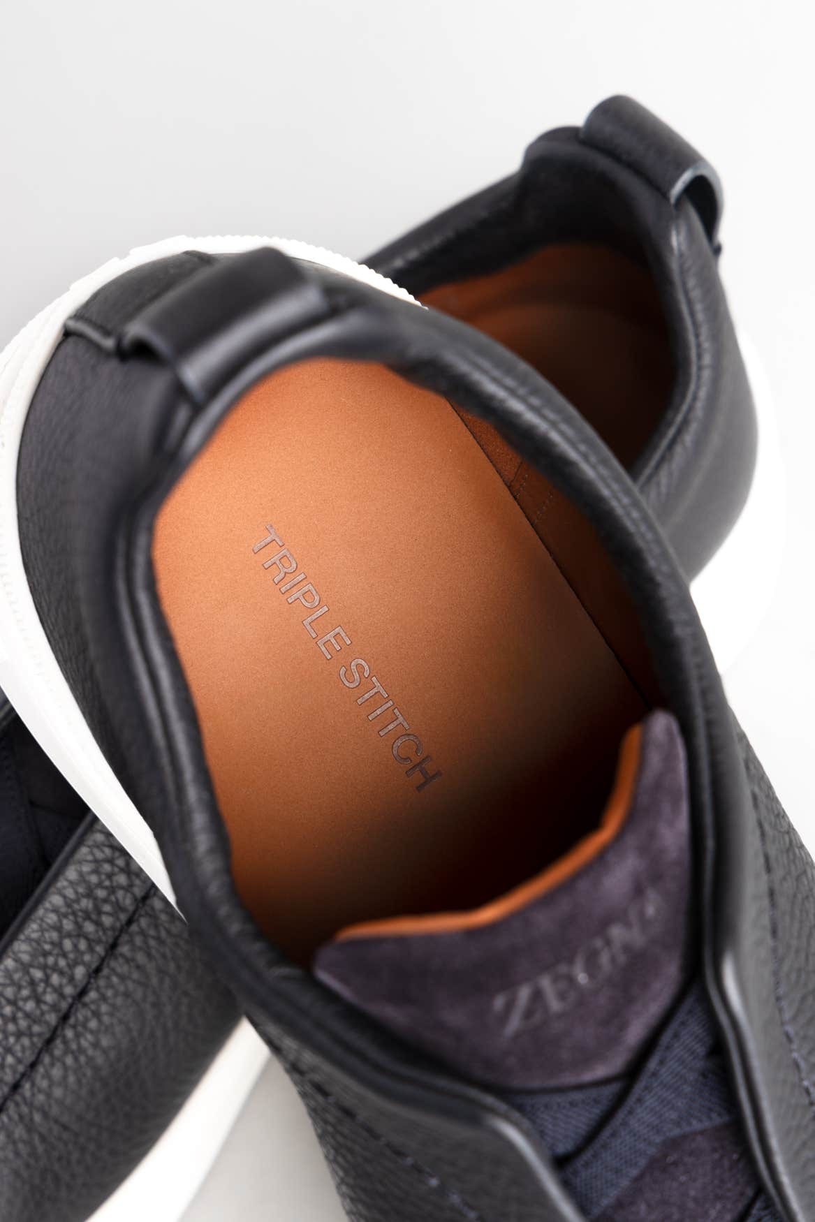 NAVY GRAINED LEATHER AND SUEDE TRIPLE STITCH SNEAKERS