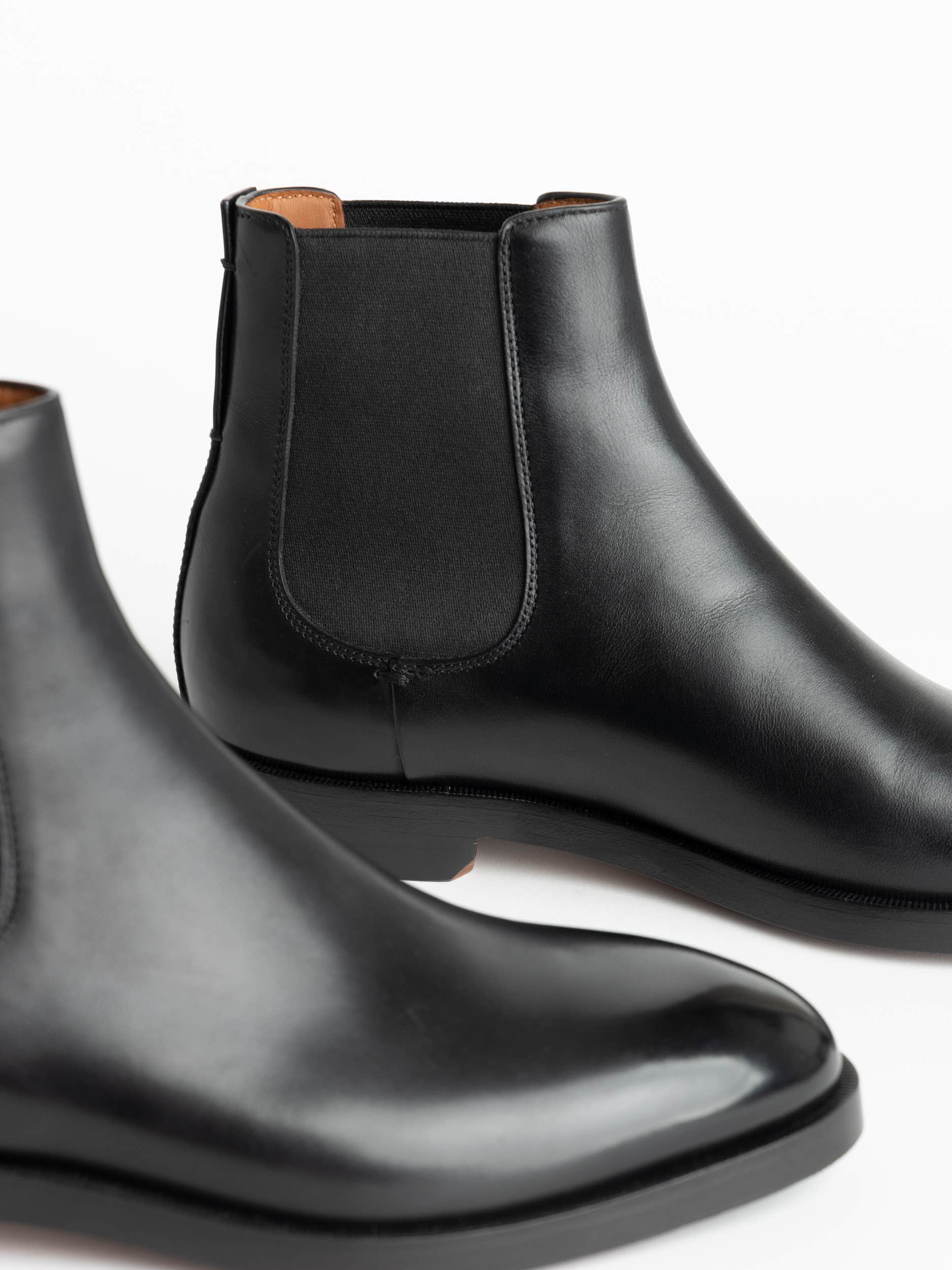 Black Torino Leather Chelsea Boots