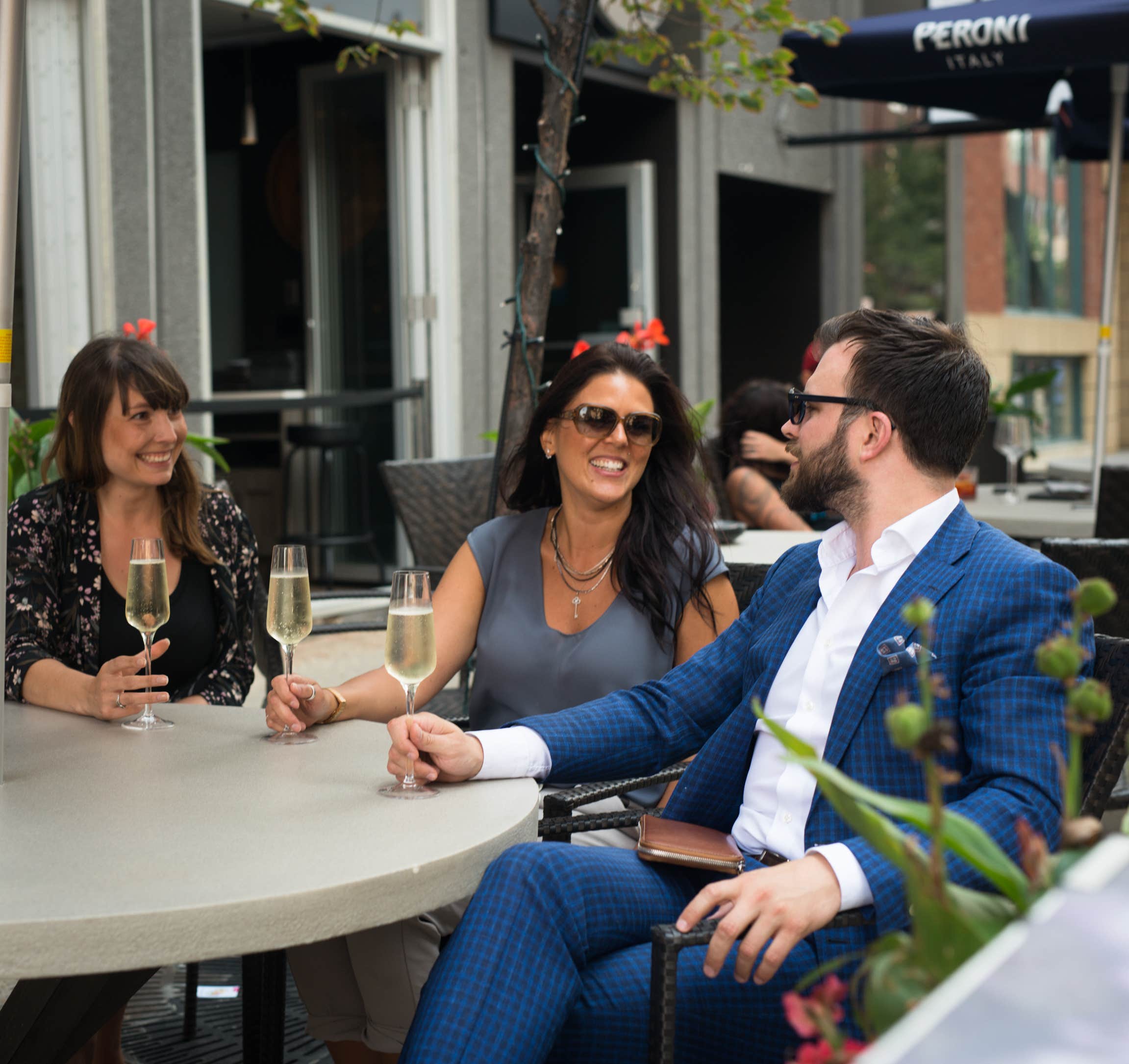 THE 8 BEST EDMONTON PATIOS TO SOAK UP THE SUMMER (AND WHAT TO WEAR THERE)