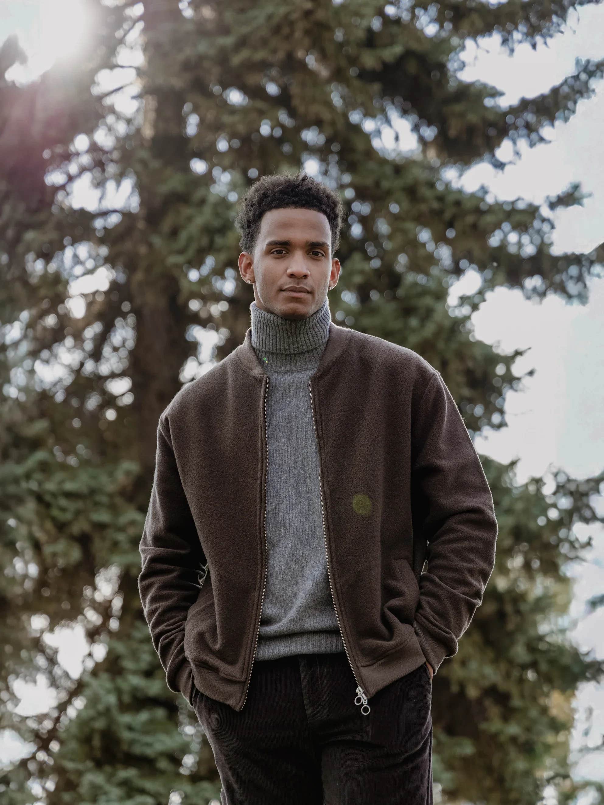 04651 / A trip in a bag