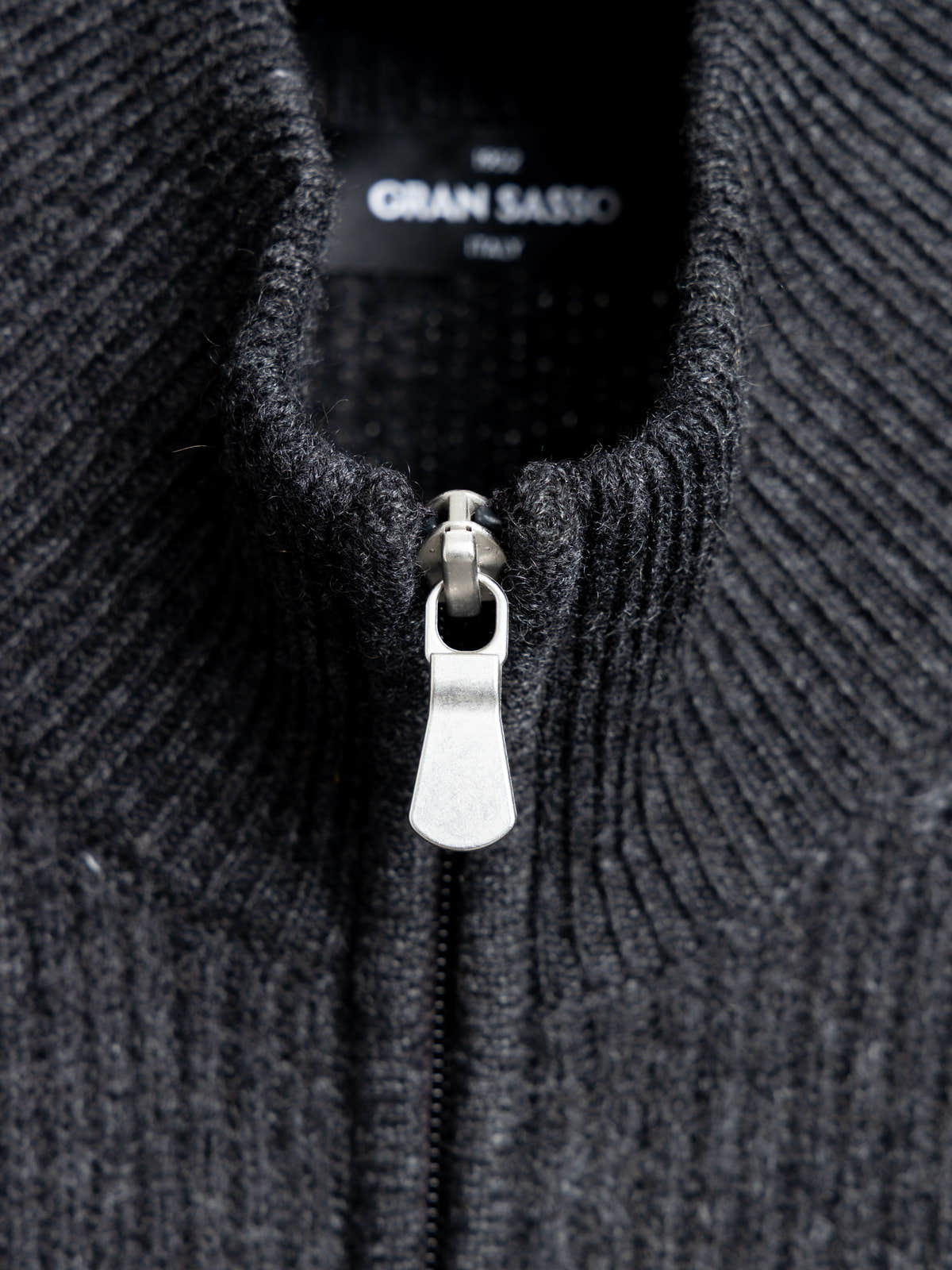 Charcoal Dark Grey Rib-Stitch Cashmere Full-Zip Cardigan