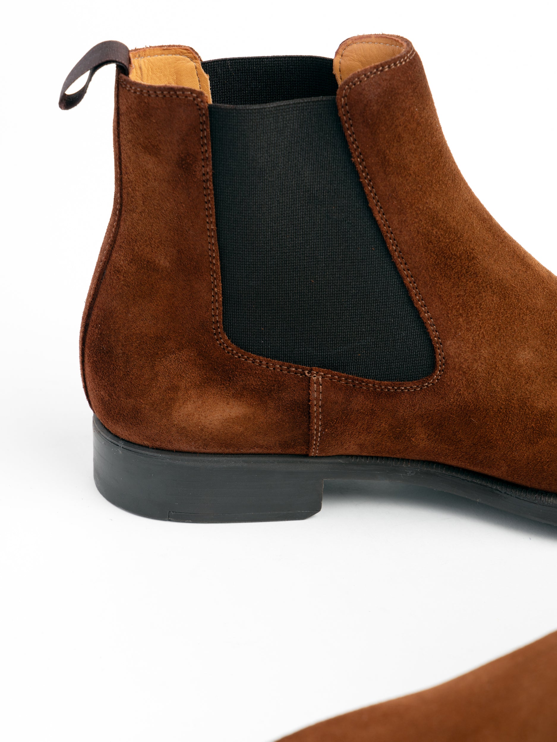 Magnanni suede chelsea sales boots