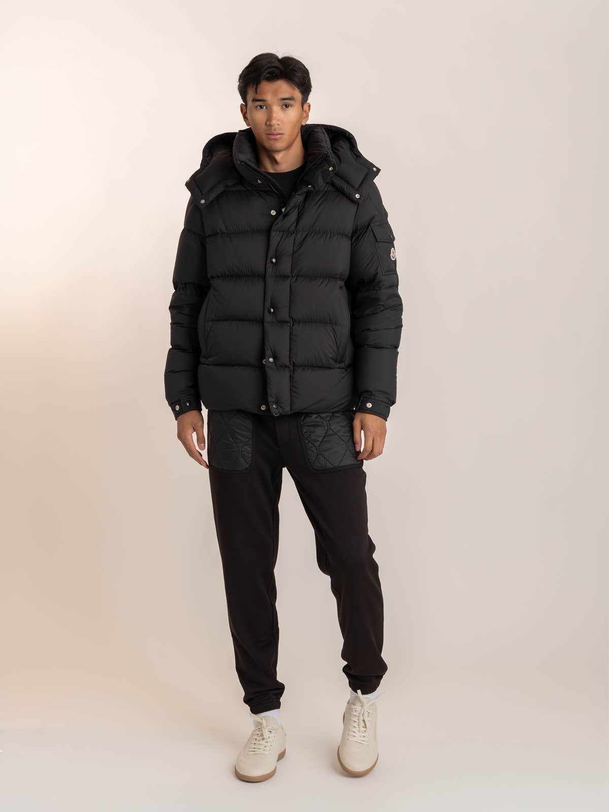 Black Maya 70 Hooded Short Down Jacket