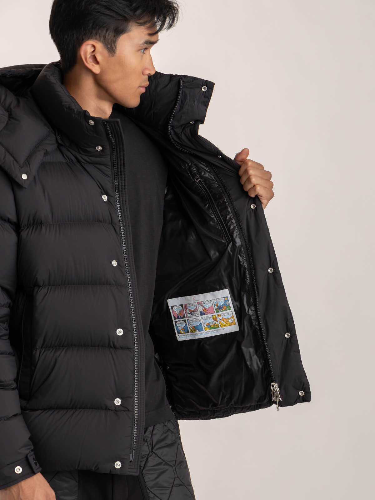 Black Maya 70 Hooded Short Down Jacket