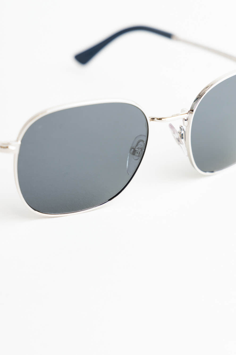 Silver/Dark Blue Polarized Sunglasses