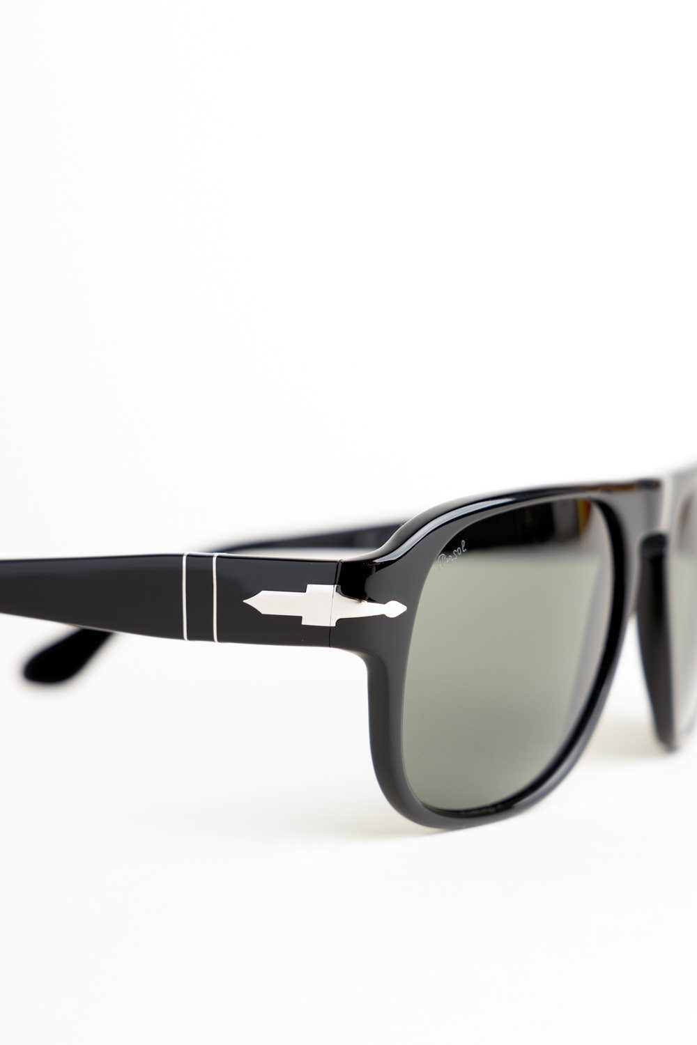 Black/Green Squared Pilot Sunglasses