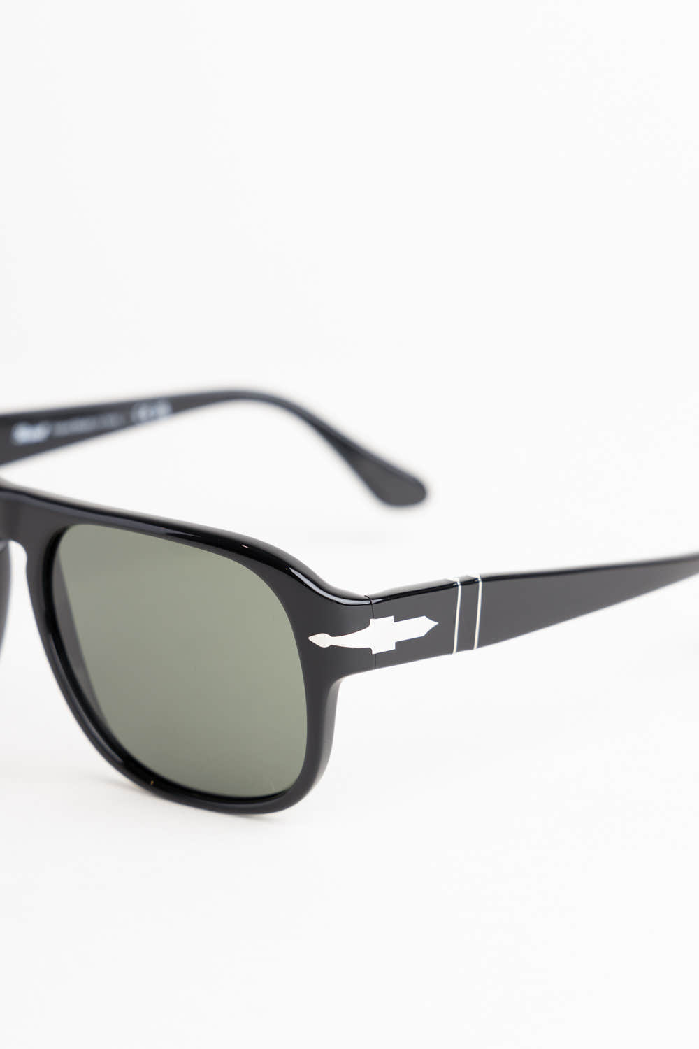 Black/Green Squared Pilot Sunglasses