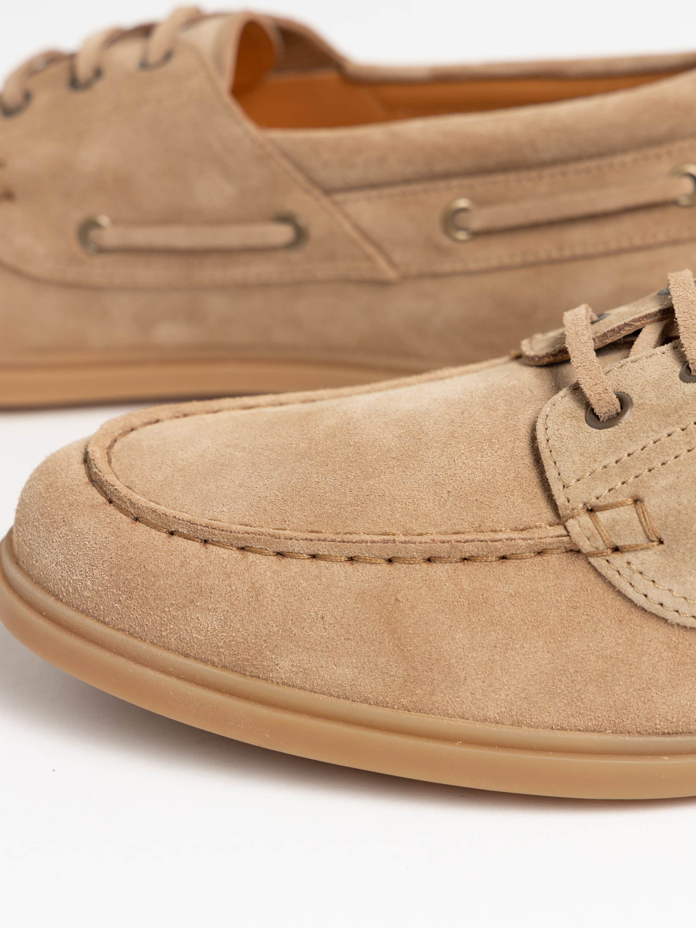 Light Brown Gommino Suede Boat Shoes