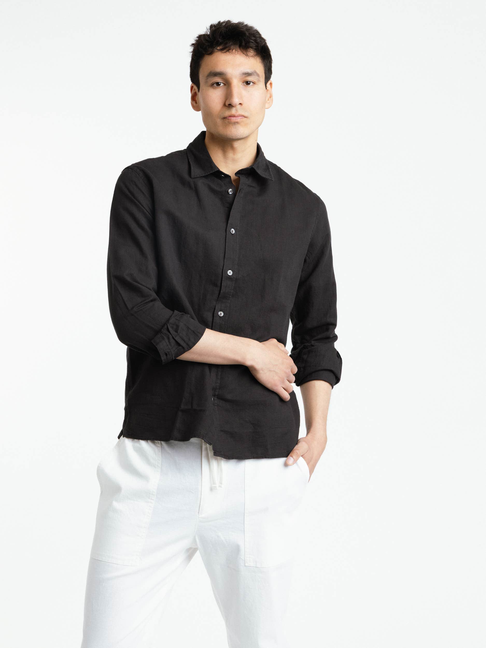 Kent Collar Summer Shirt In Black