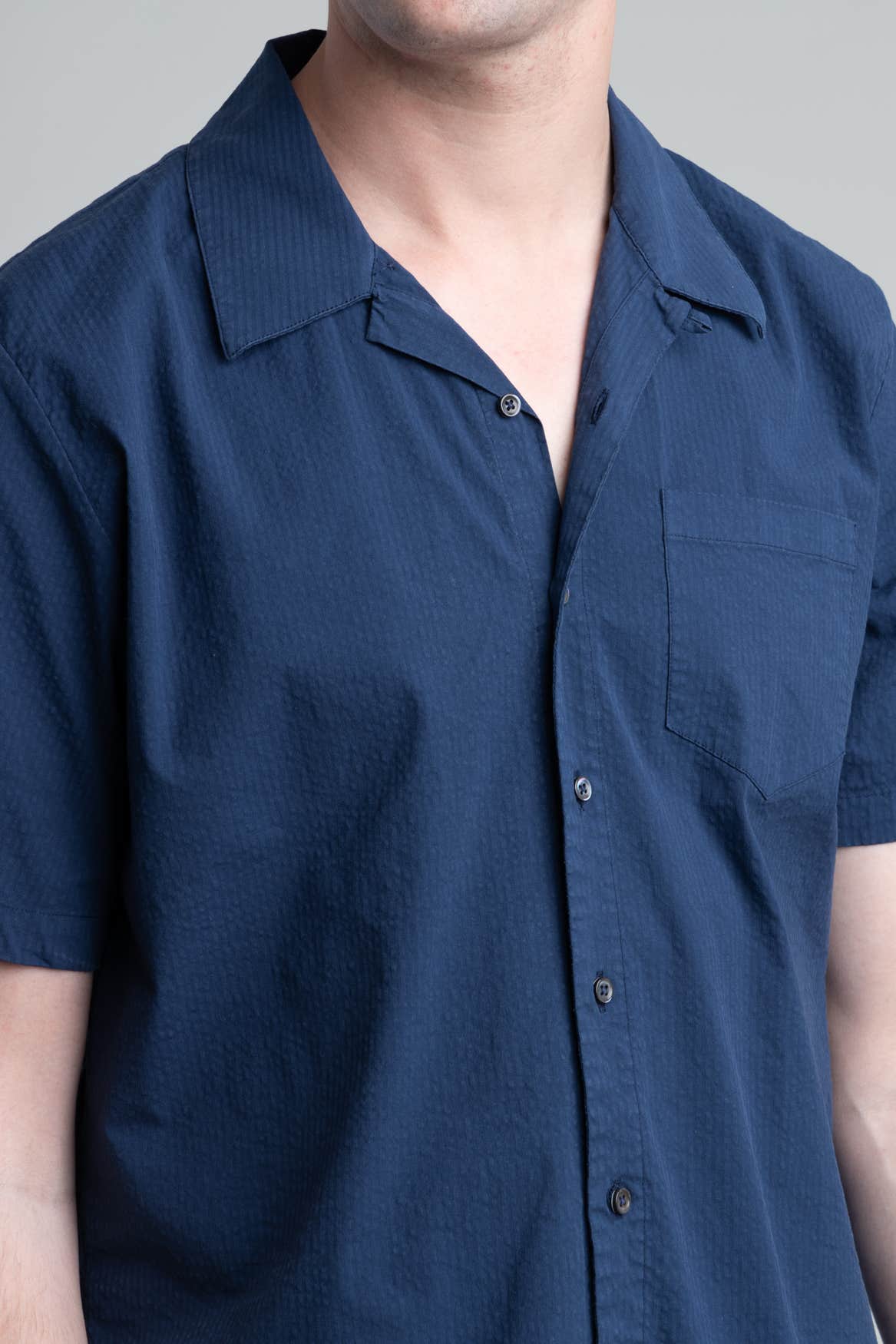 Short-Sleeve Seersucker Kent Collar