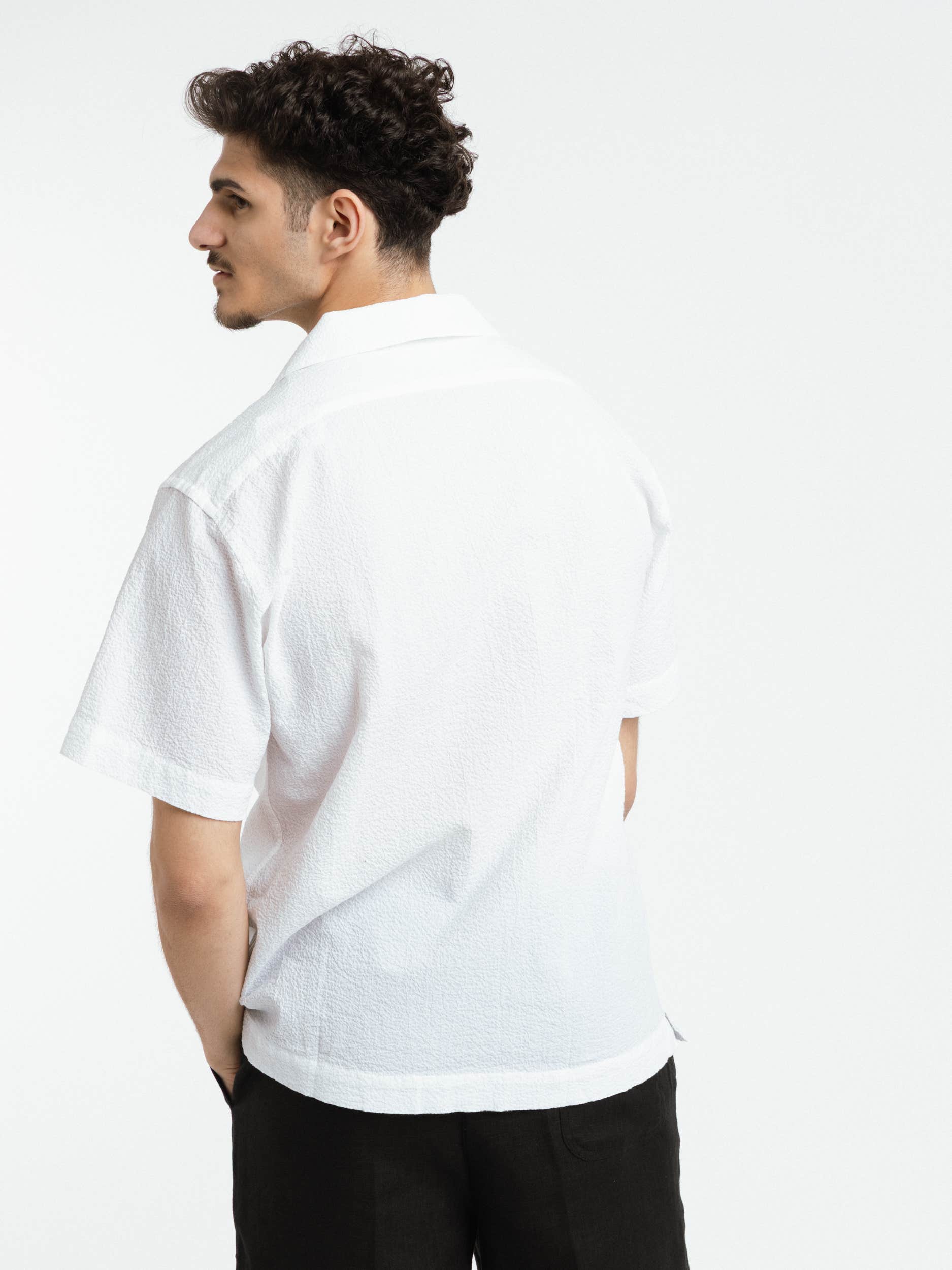 Short Sleeve Seersucker Shirt In White