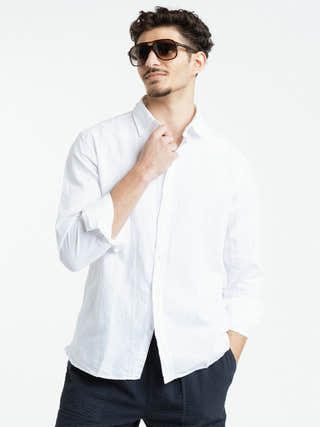 04651 / A trip in a bag Seersucker Kent Collar Shirt In White