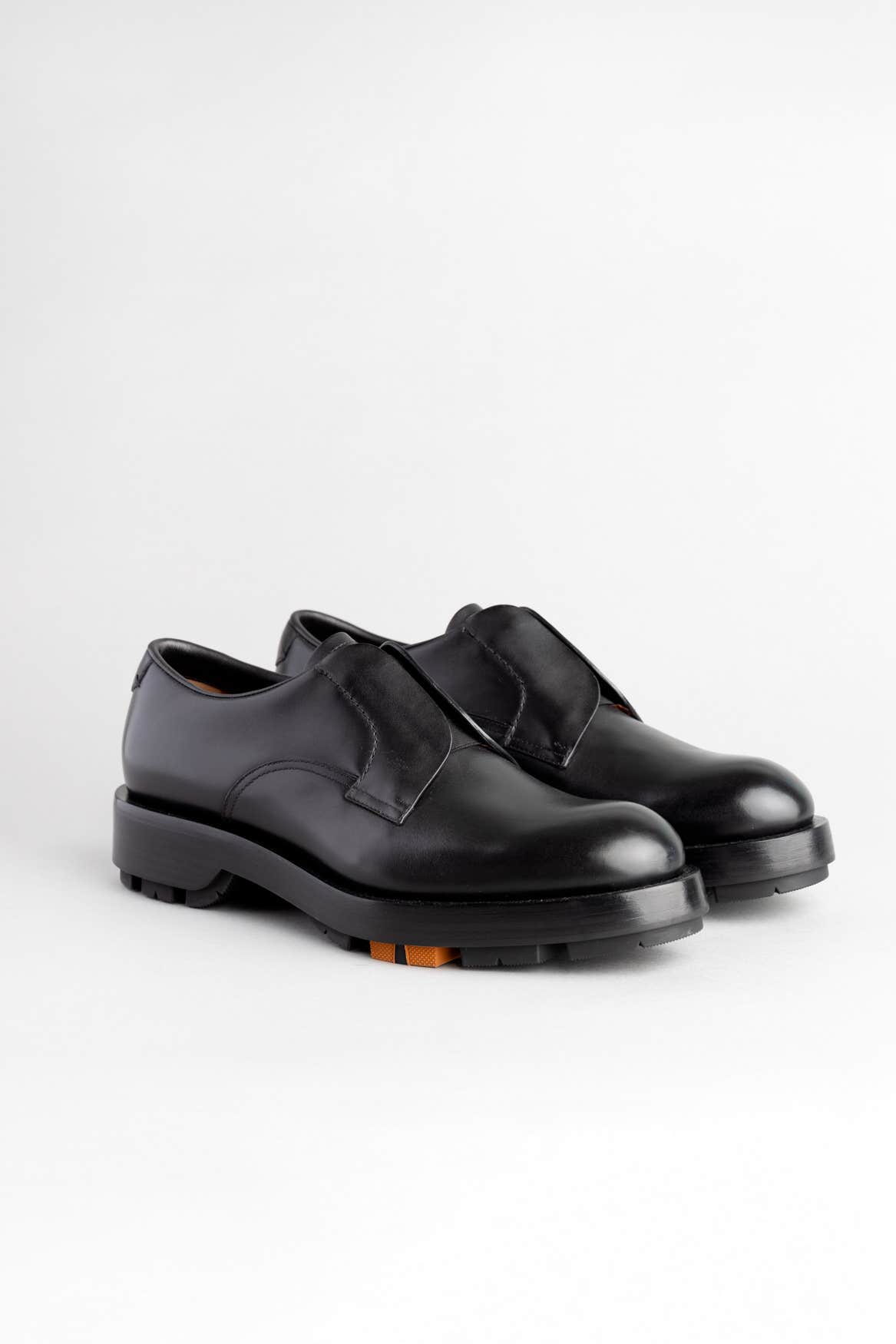 Black Hand-Buffed Leather Udine Derby Shoes