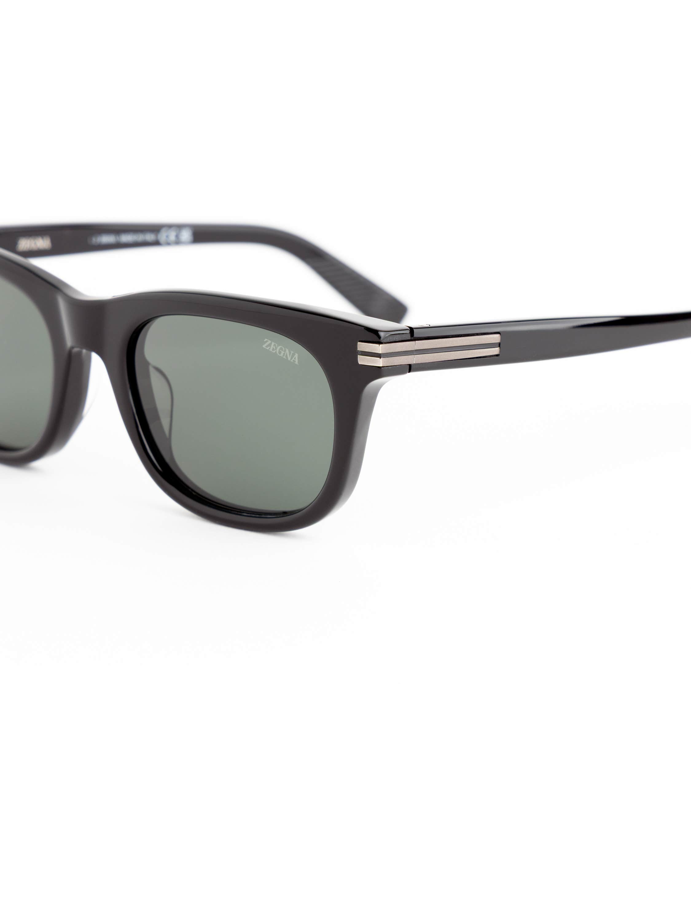 Black Rectangular Sunglasses