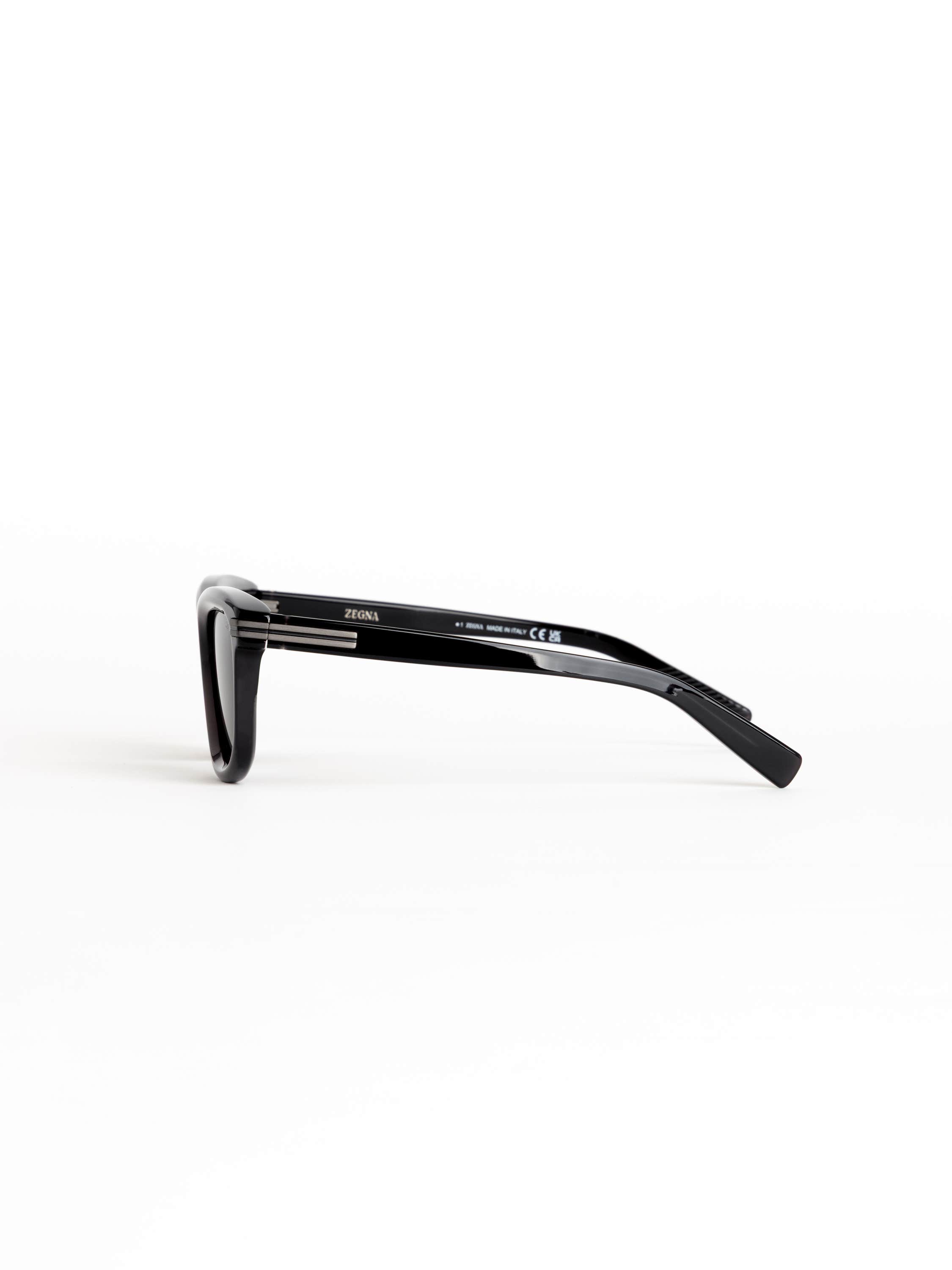 Black Round-Frame Sunglasses