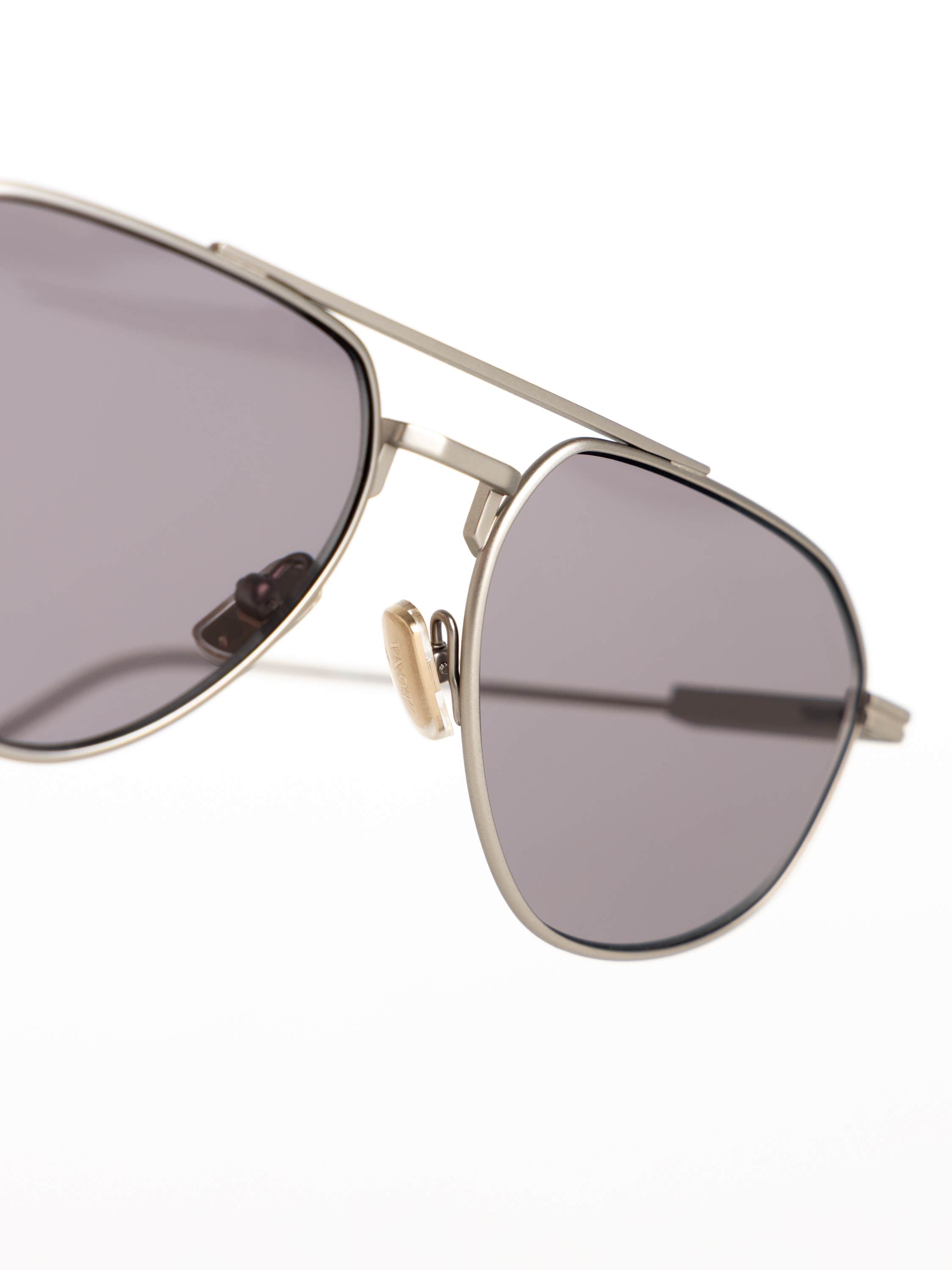 Metal Frame Aviator Sunglasses