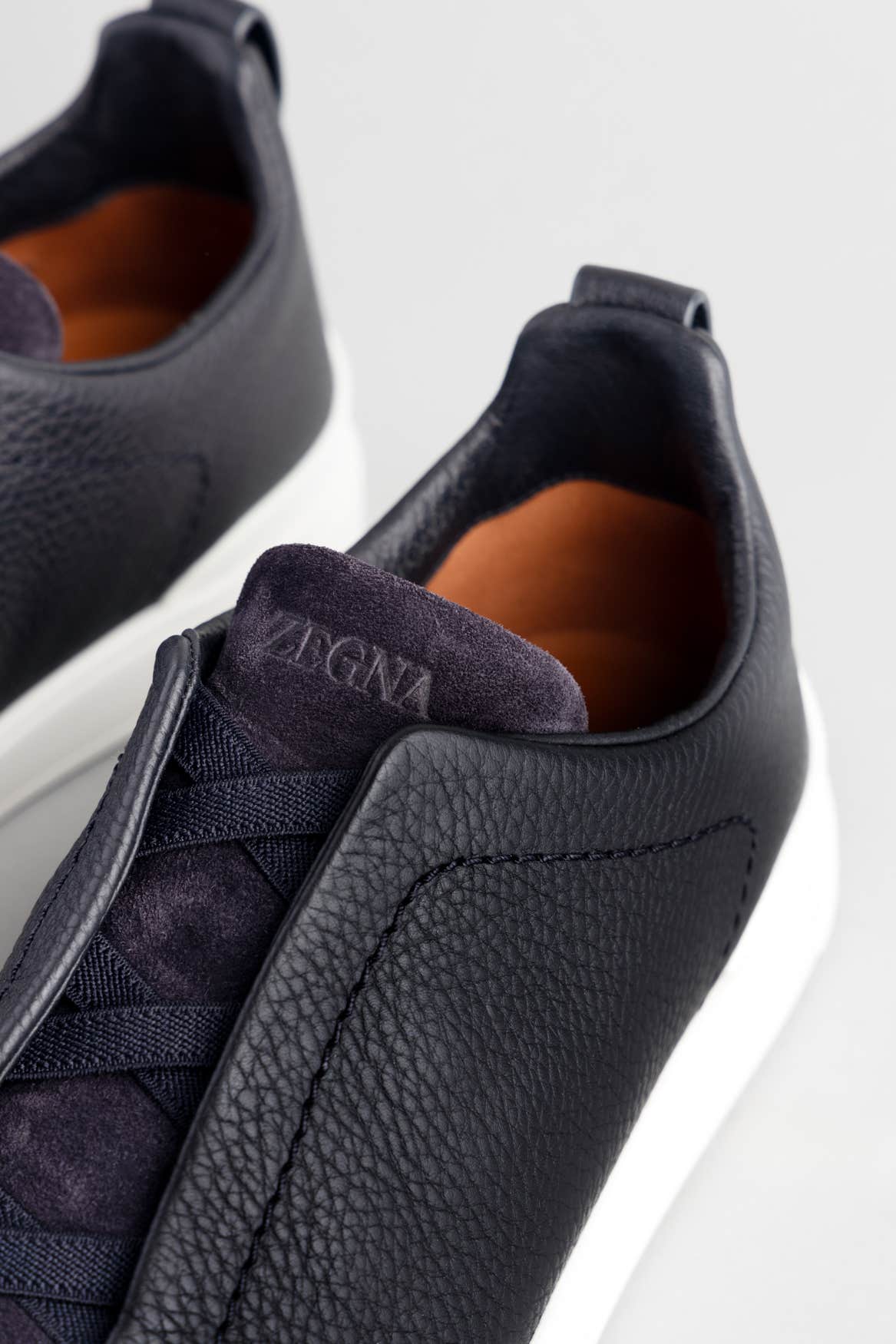 NAVY GRAINED LEATHER AND SUEDE TRIPLE STITCH SNEAKERS