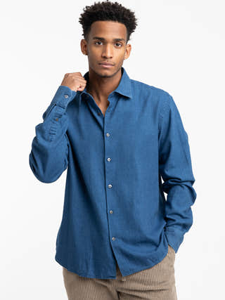 04651 / A trip in a bag Blue Denim Shark Collar Shirt