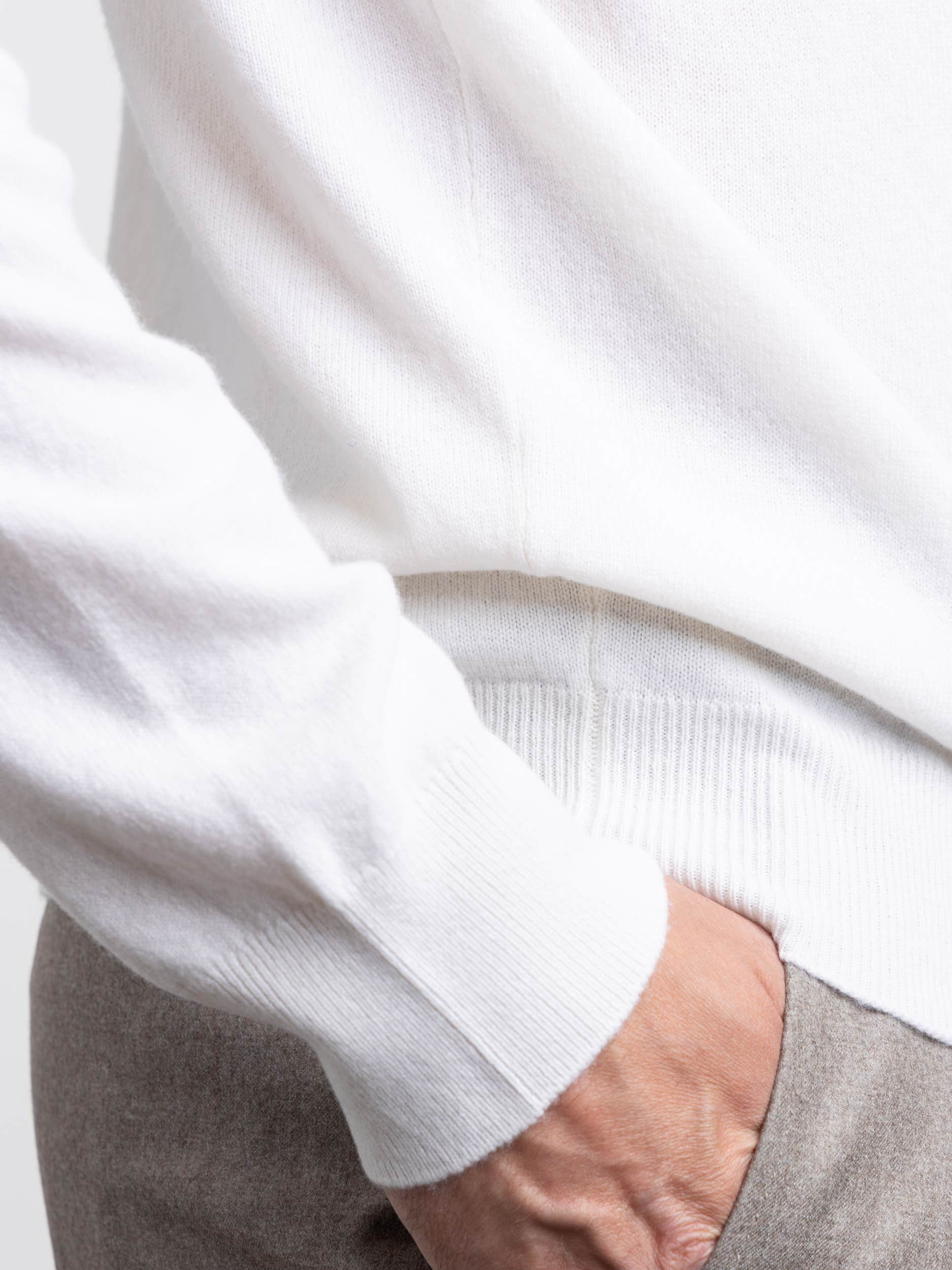 Ecru White Oasi Cashmere Crewneck